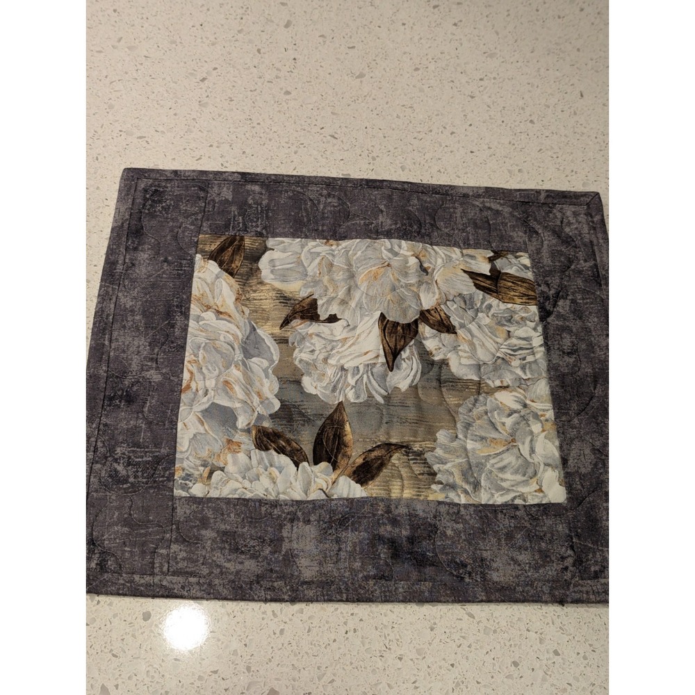 Quilted Placemats (6) and Table Runner (1) Set Of 7 - Reversible Floral Peonies - Picture 8 of 14